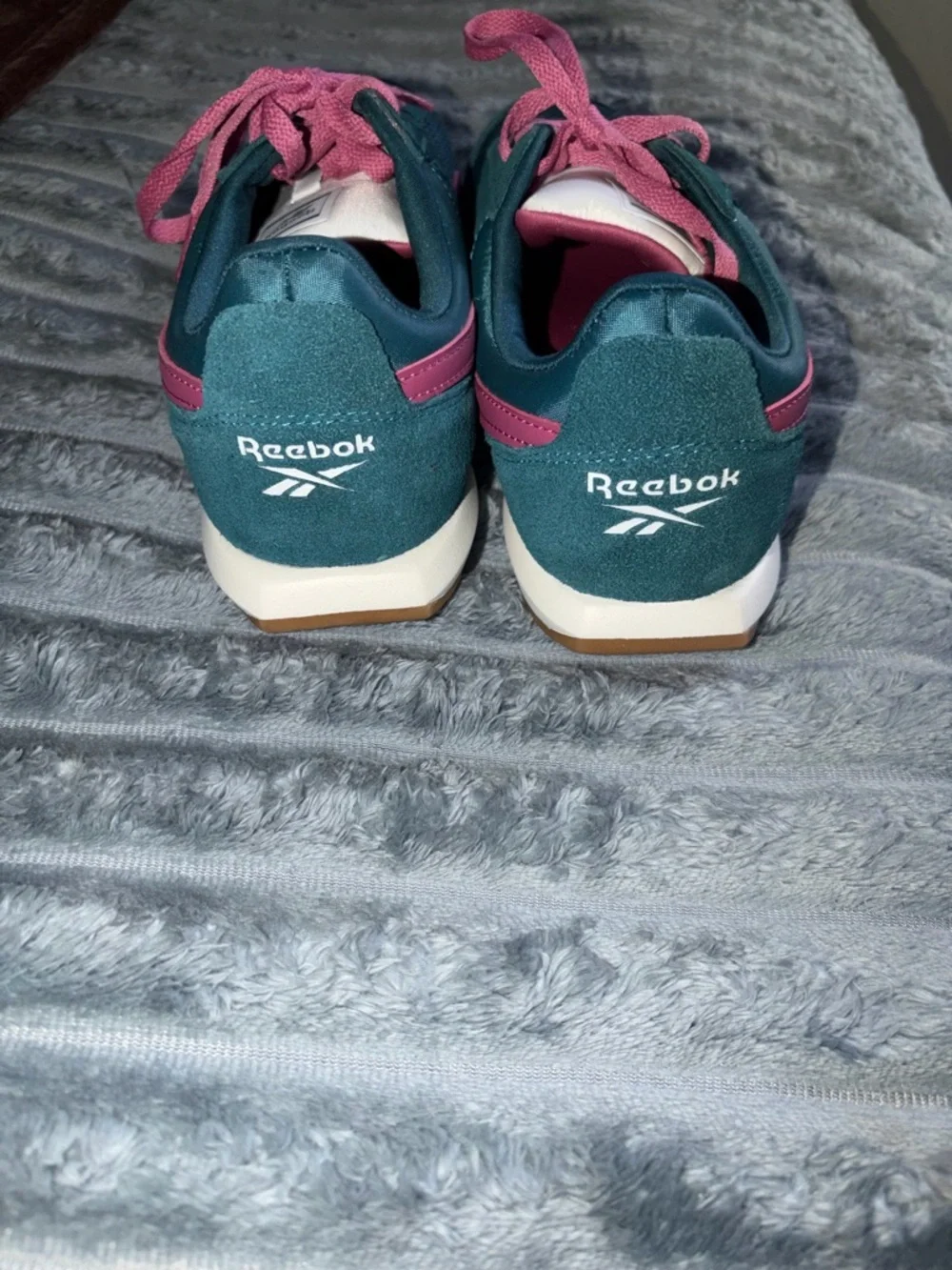 Reebok Women Teal and Pink Athletic Sneakers - Picture 3 of 7